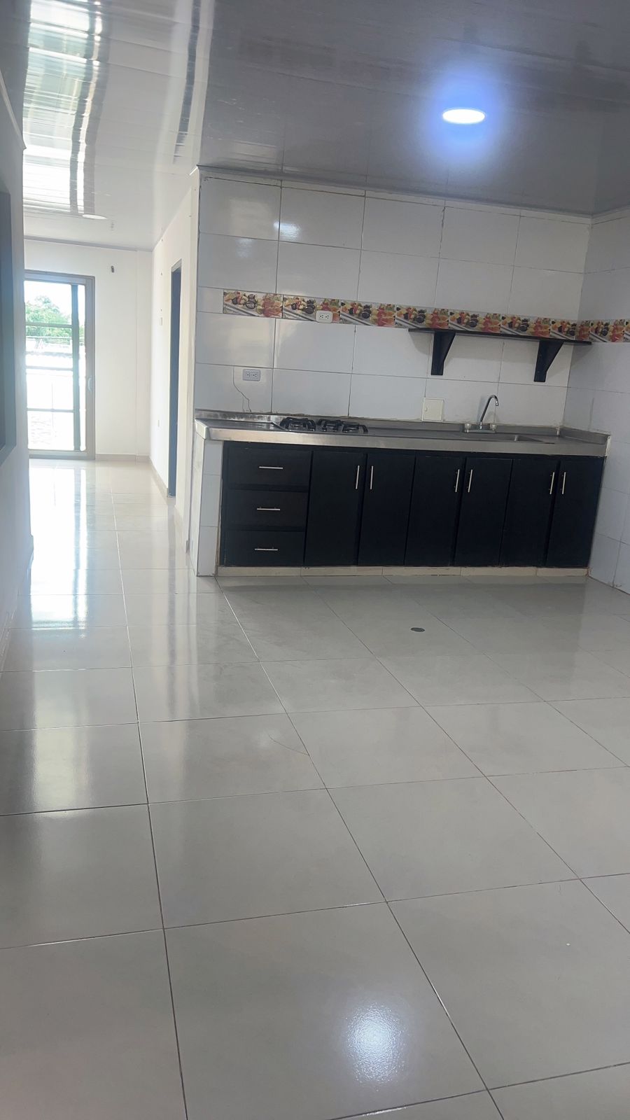Apartamento en segundo piso en arriendo — Corozal, fotografía 5